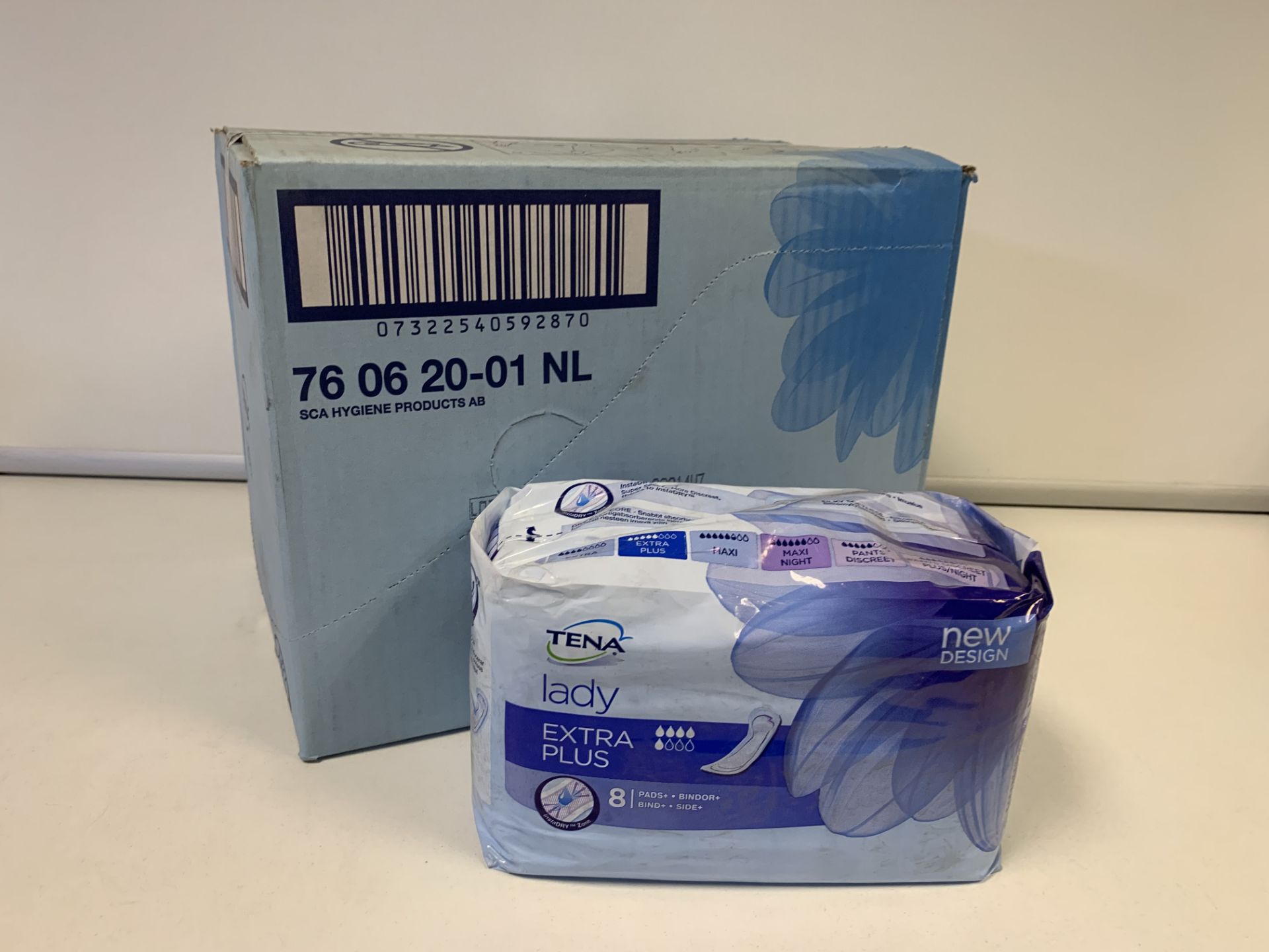 60 X PACKS OF 8 TENA LADY EXTRA PLUS IN 10 BOXES