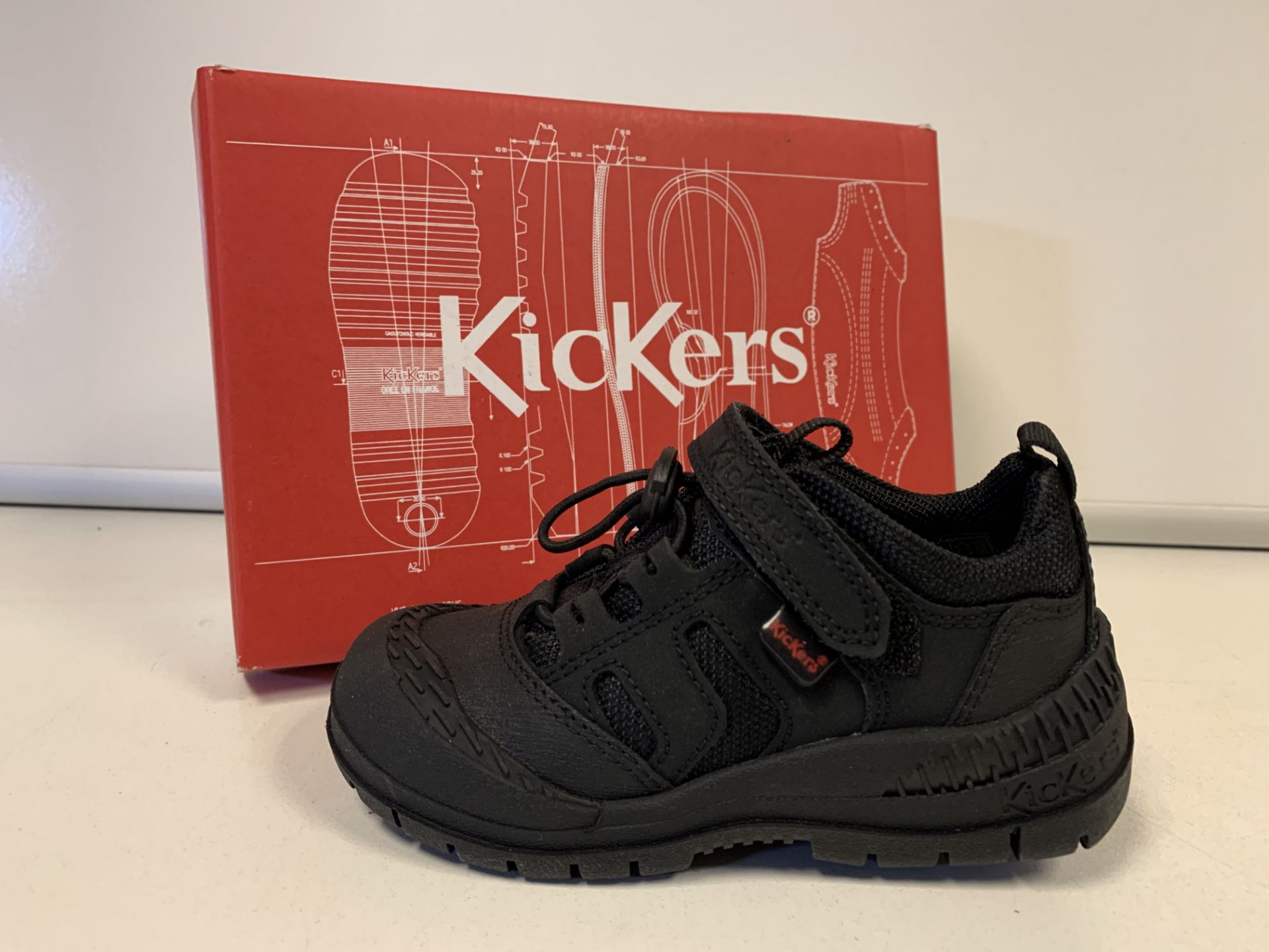 (NO VAT) 5 X BRAND NEW CHILDRENS KICKERS TRUCKER BLACK TRAINERS SIZE I6