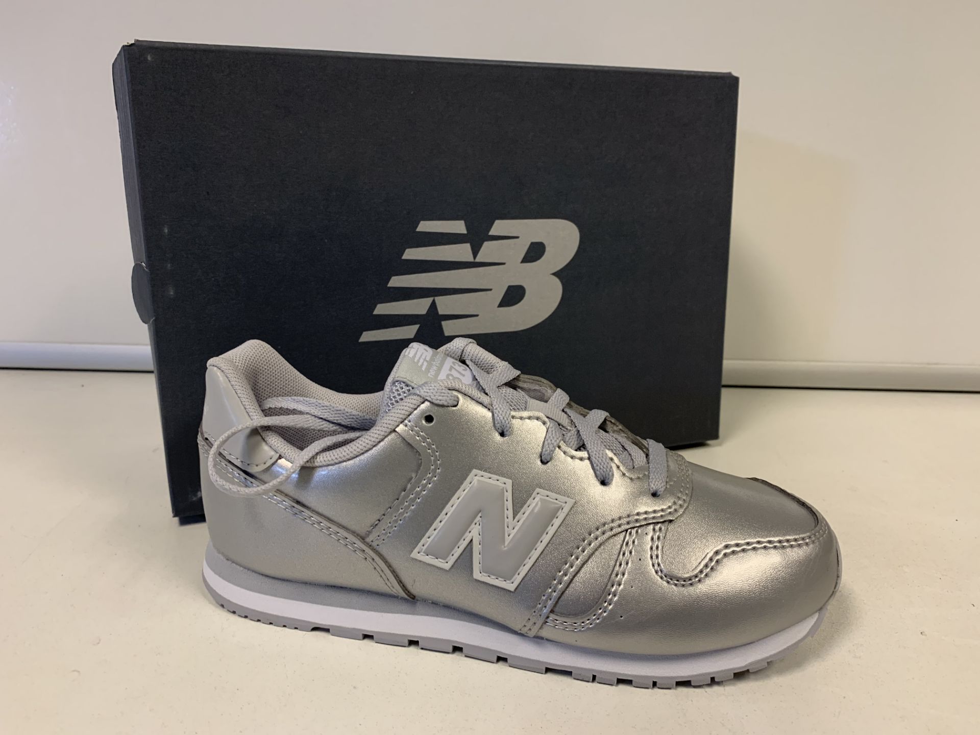 (NO VAT) 3 X BRAND NEW CHILDRENS NEW BALANCE SILVER TRAINERS SIZE J2