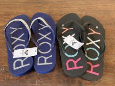 15 X BRAND NEW ROXY FLIP FLOPS IN VARIOUS STYLES AND SIZES APPROX RRP £300