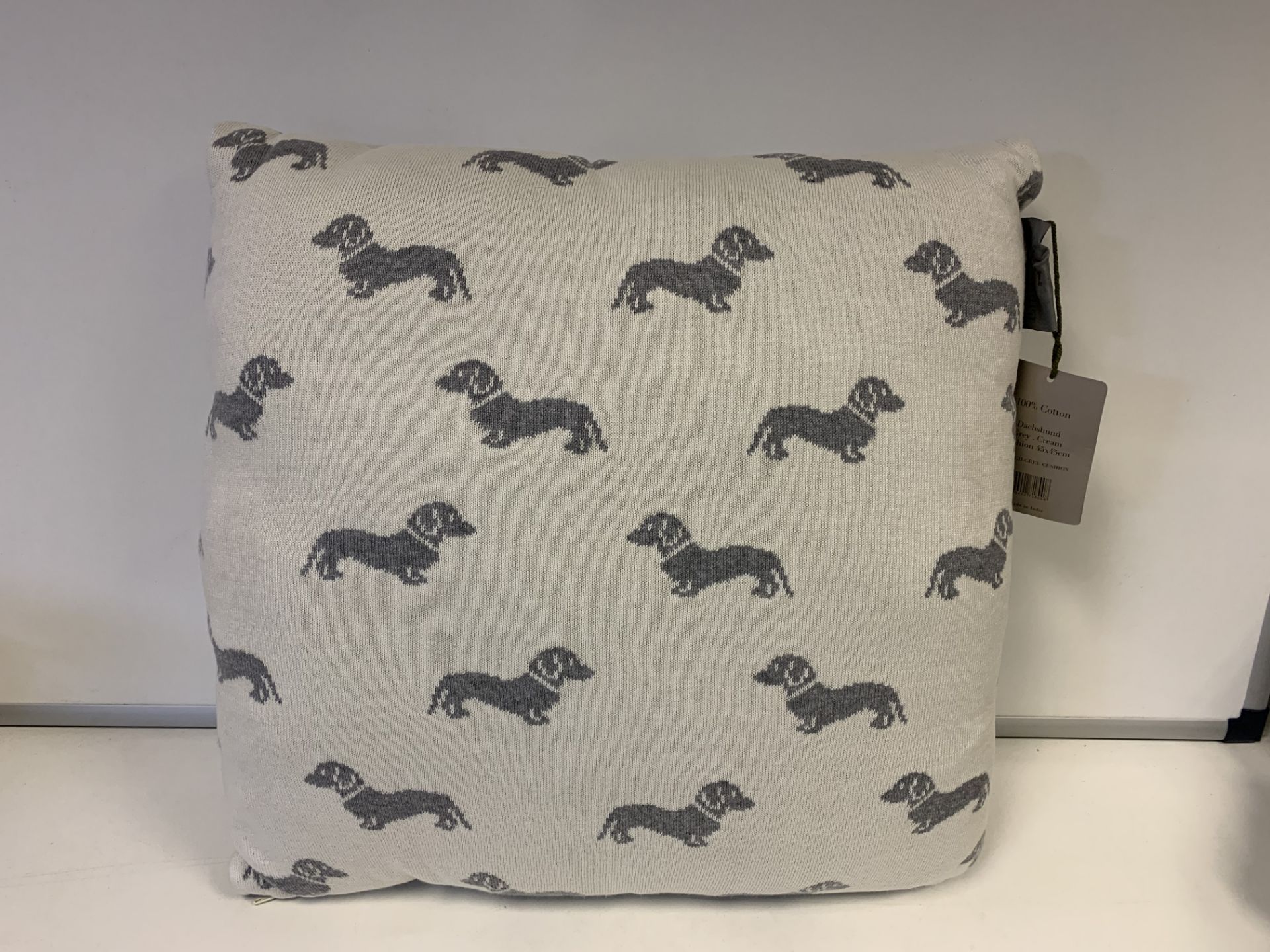 8 X BRAND NEW EMILY BOND DACHSHUND GREY KNITTED CUSHIONS 50 X 50CM RRP £40 EACH