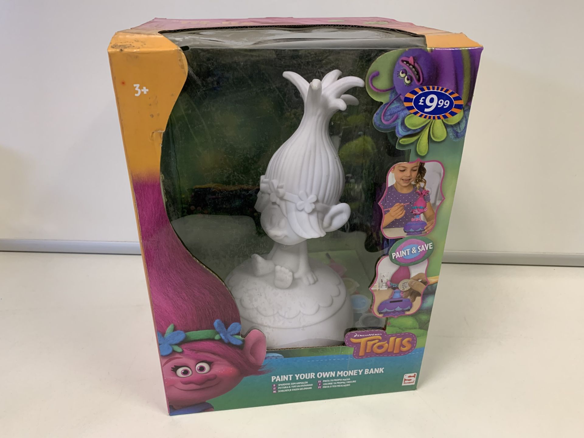 15 X BRAND NEW TROLLS PAINT YOUR OWN MONEY BOX (SOME BOXES MAY HAVE SLIGHT DAMAGE)