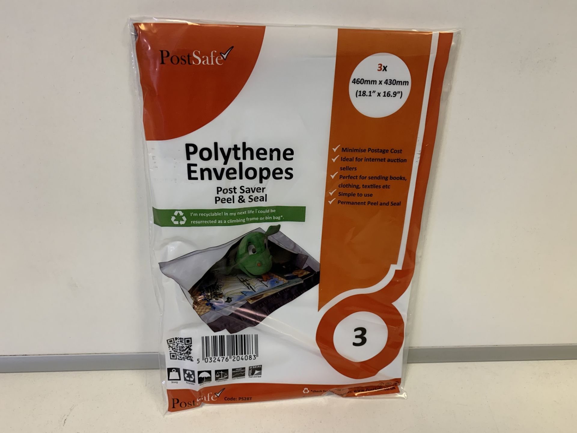 100 X BRAND NEW PACKS OF 3 POLYTHENE POST PEEL AND SEAL ENVELOPES IN 5 BOXES