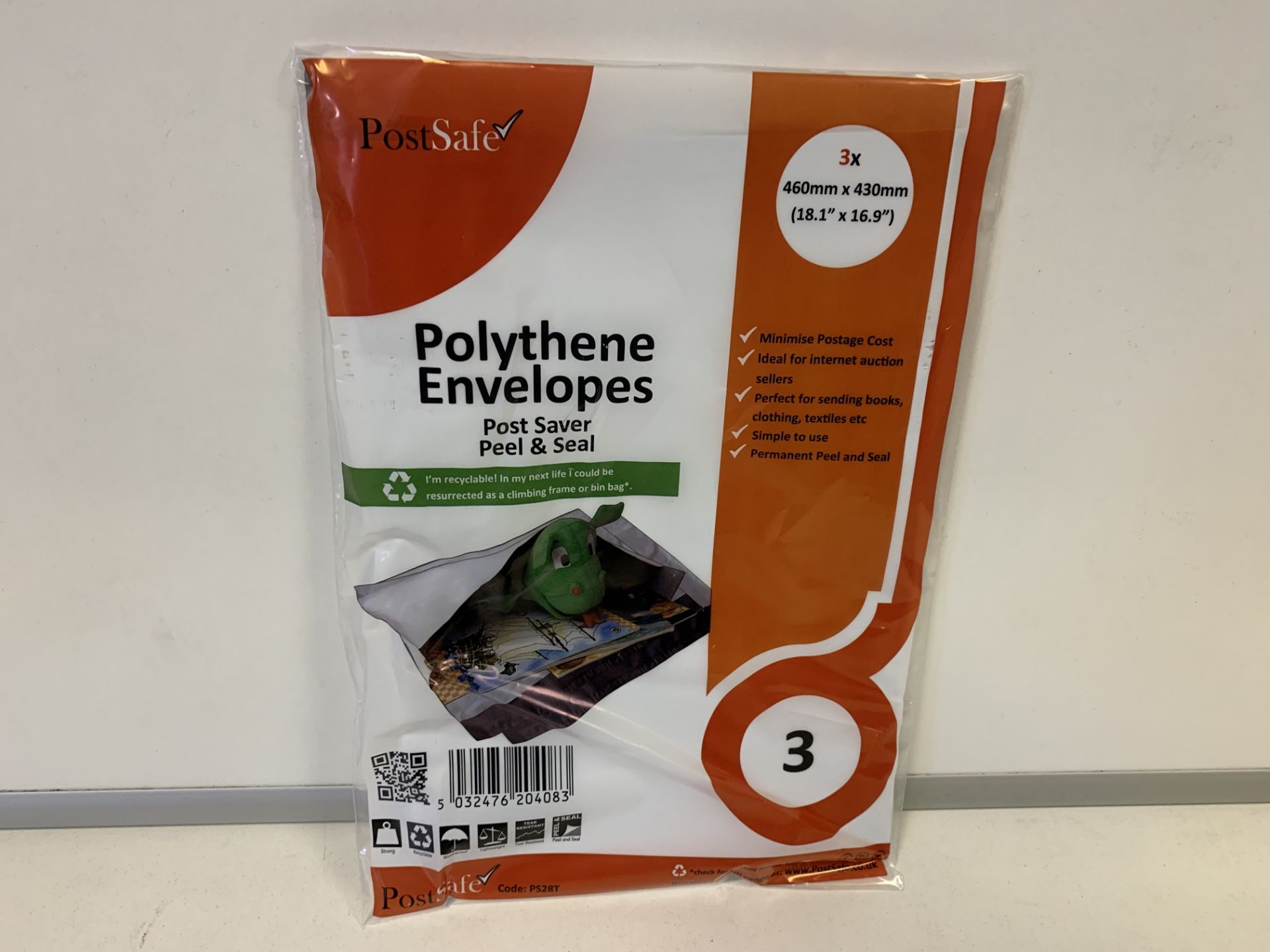 100 X BRAND NEW PACKS OF 3 POLYTHENE POST PEEL AND SEAL ENVELOPES IN 5 BOXES