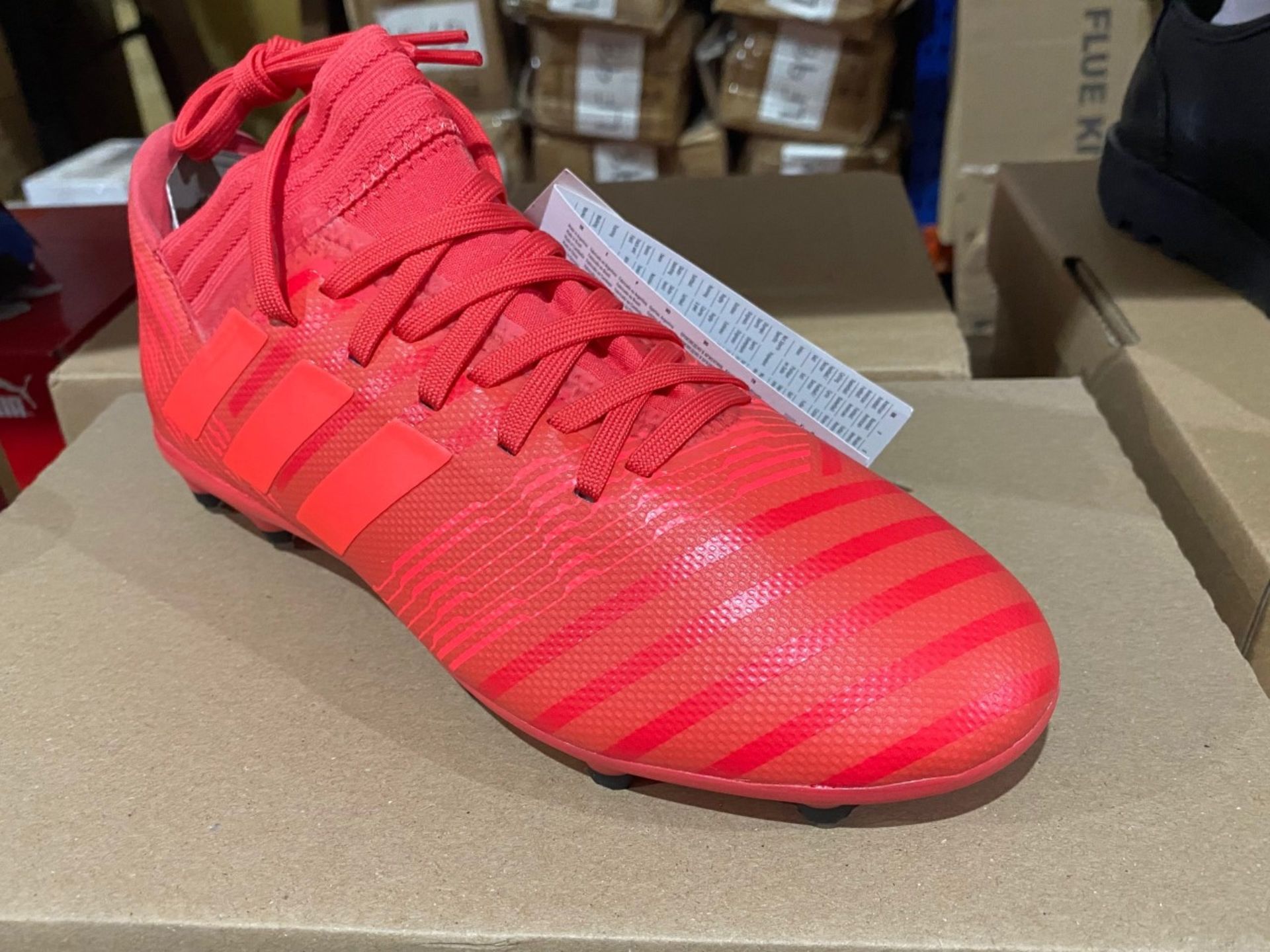 NEW & BOXED ADIDAS ORANGE FOOTBALL BOOT SIZE JUNIOR 4