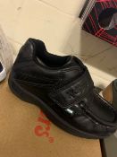 NEW & BOXED KICKERS BLACK SHOE SIZE INFANT 8