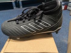 NEW & BOXED BLACK ADIDAS FOOTBALL BOOT SIZE INFANT 10