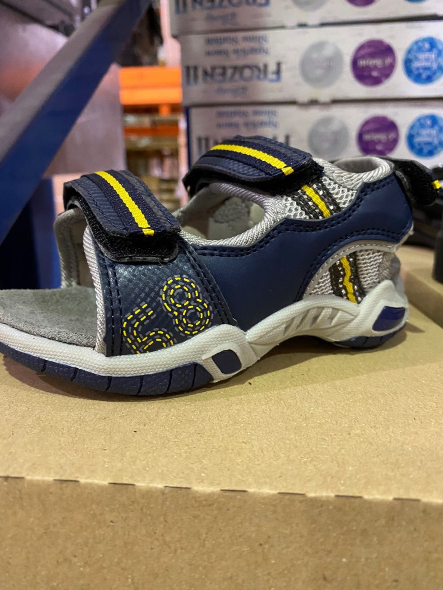 NEW & BOXED THE KIDS DIVISION NAVY SANDAL SIZE INFANT 4 - Image 2 of 2