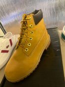 NEW & BOXED TIMBERLAND WHEAT SIZE JUNIOR 4