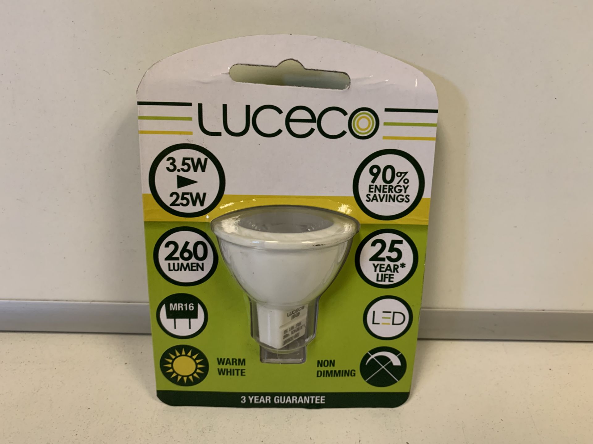 50 x NEW SEALED LUCECO WARM WHITE LED LIGHT BULBS. 3.5W=25W. 260 LUMEN. MR16 FITTING. RRP £9.97