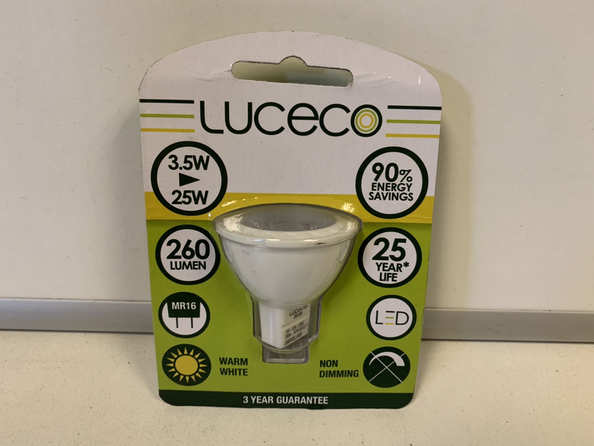 50 x NEW SEALED LUCECO WARM WHITE LED LIGHT BULBS. 3.5W=25W. 260 LUMEN. MR16 FITTING. RRP £9.97