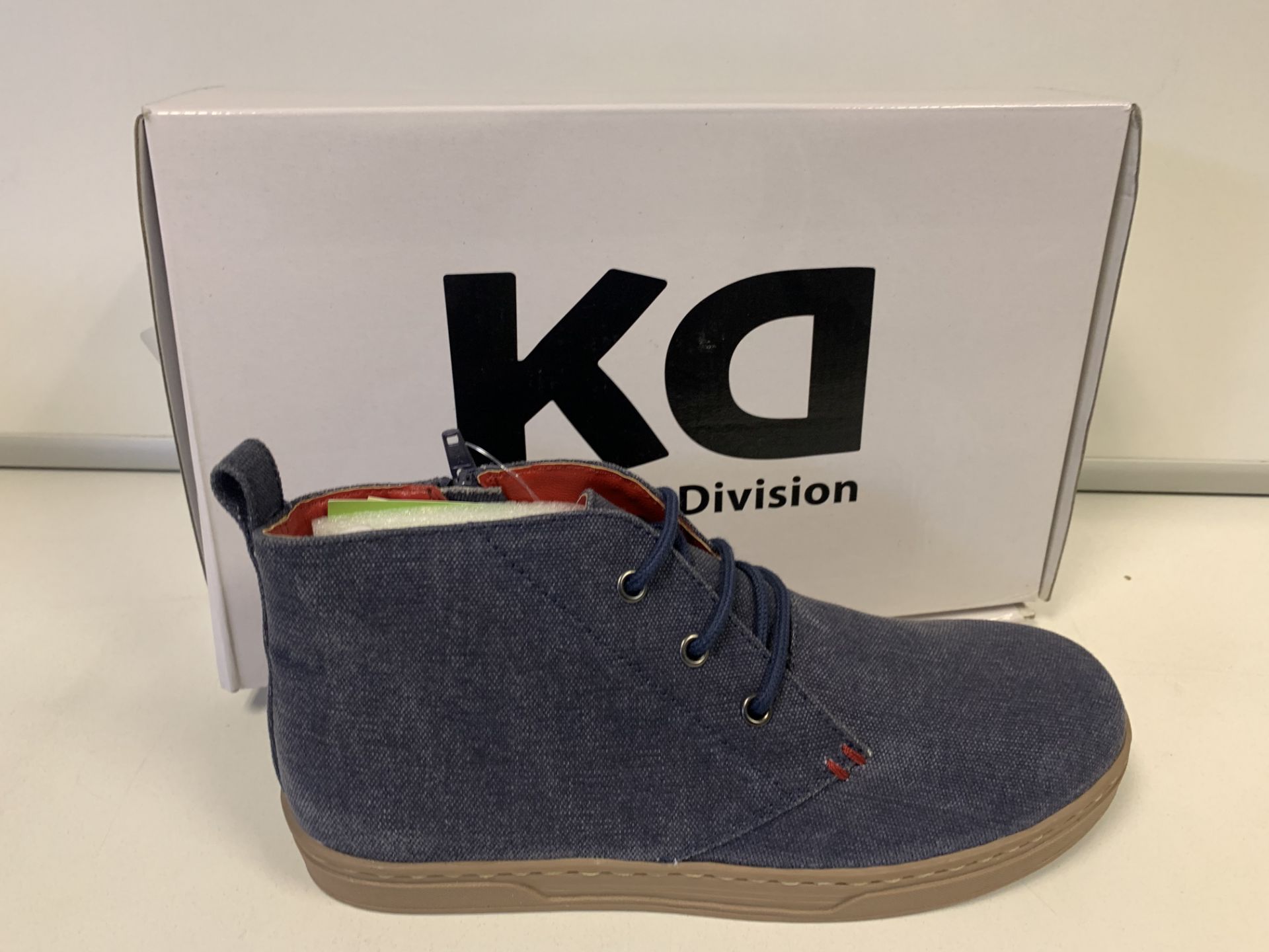 (NO VAT) 4 X BRAND NEW KIDS DIVISION NAVY BOOTS SIZE J4