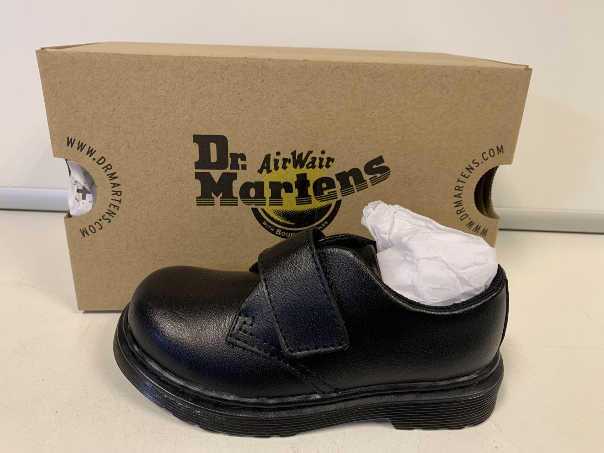 (NO VAT) 5 x NEW BOXED PAIRS OF DR MARTINS KAMRON T BLACK KIDS SHOES. SIZE INFANT UK 7