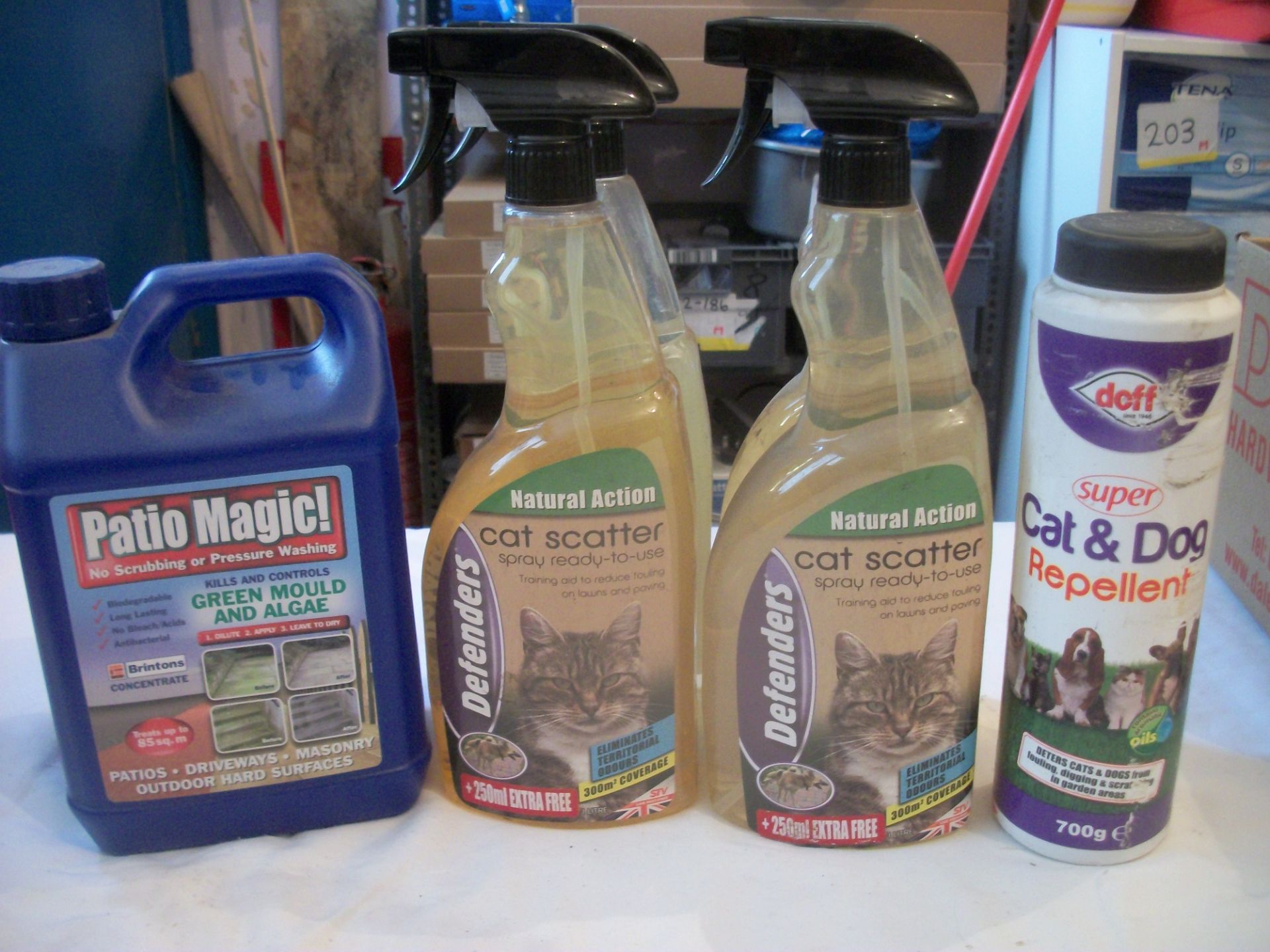 5 x Cat Scatter Repellent & 2.5ltr of Patio Magic