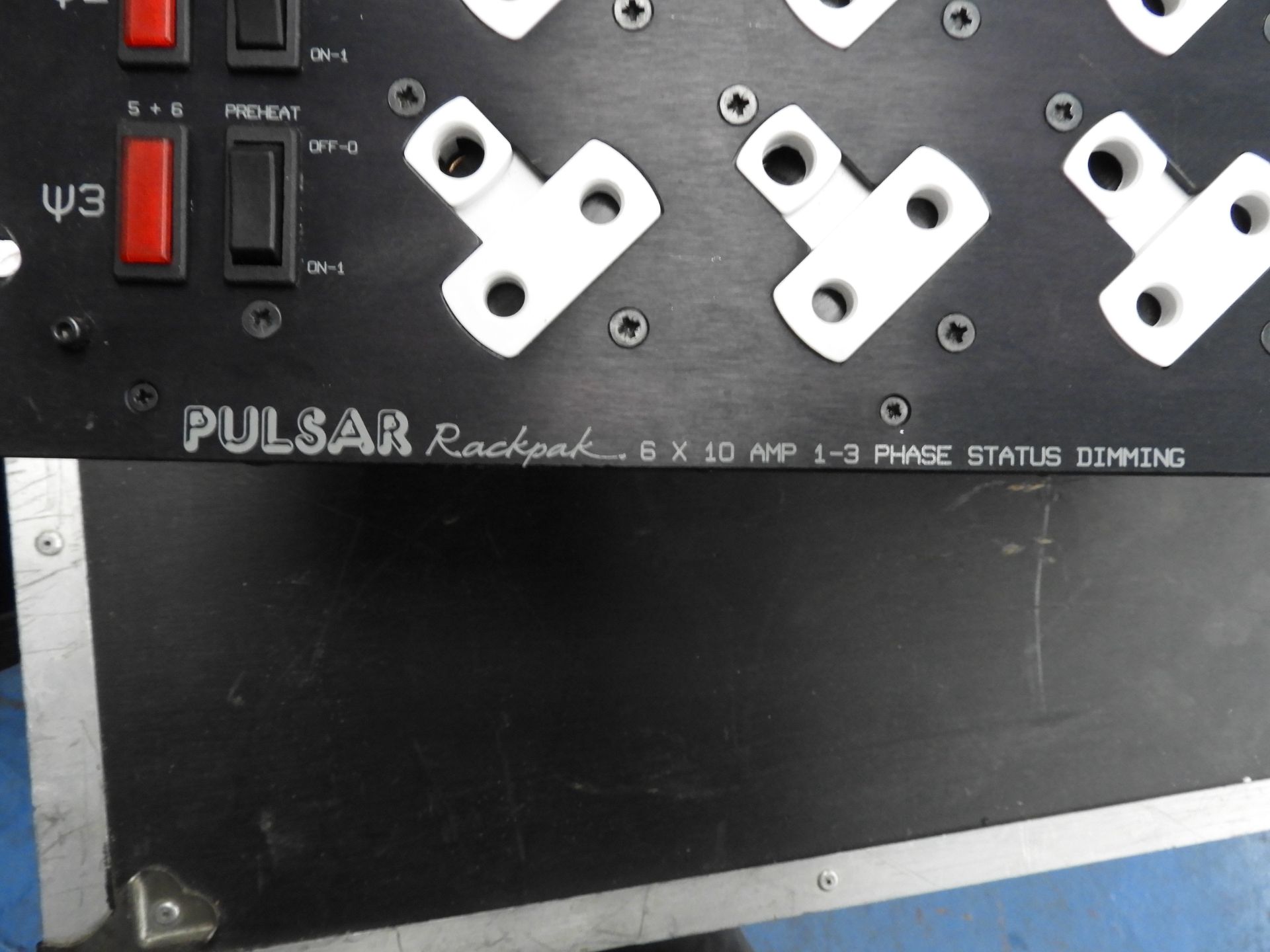 Pulsar 6 x 10amp dimmer rack - Image 2 of 4