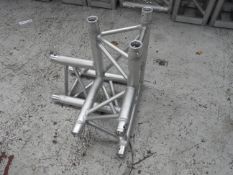 Dura truss DT33/2 - c33 3 way 90