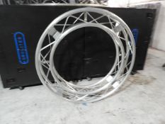 Penn Truss circle brakes down in to 4 pieces 800mm radius