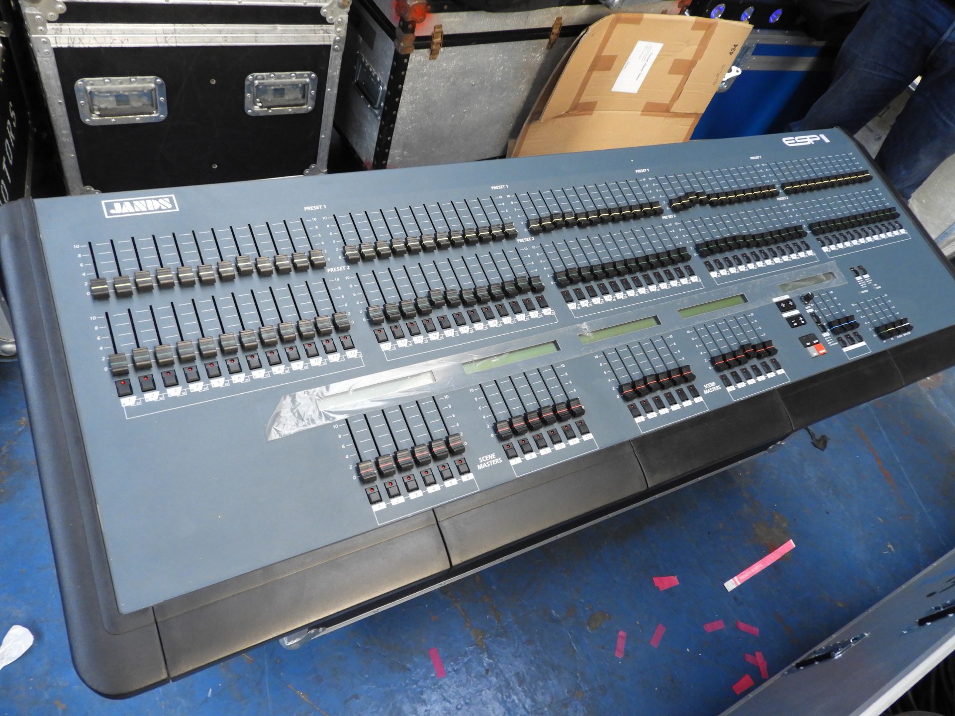 JANDS ESP2 60 channel 24 master lighting console with cover - Image 6 of 6