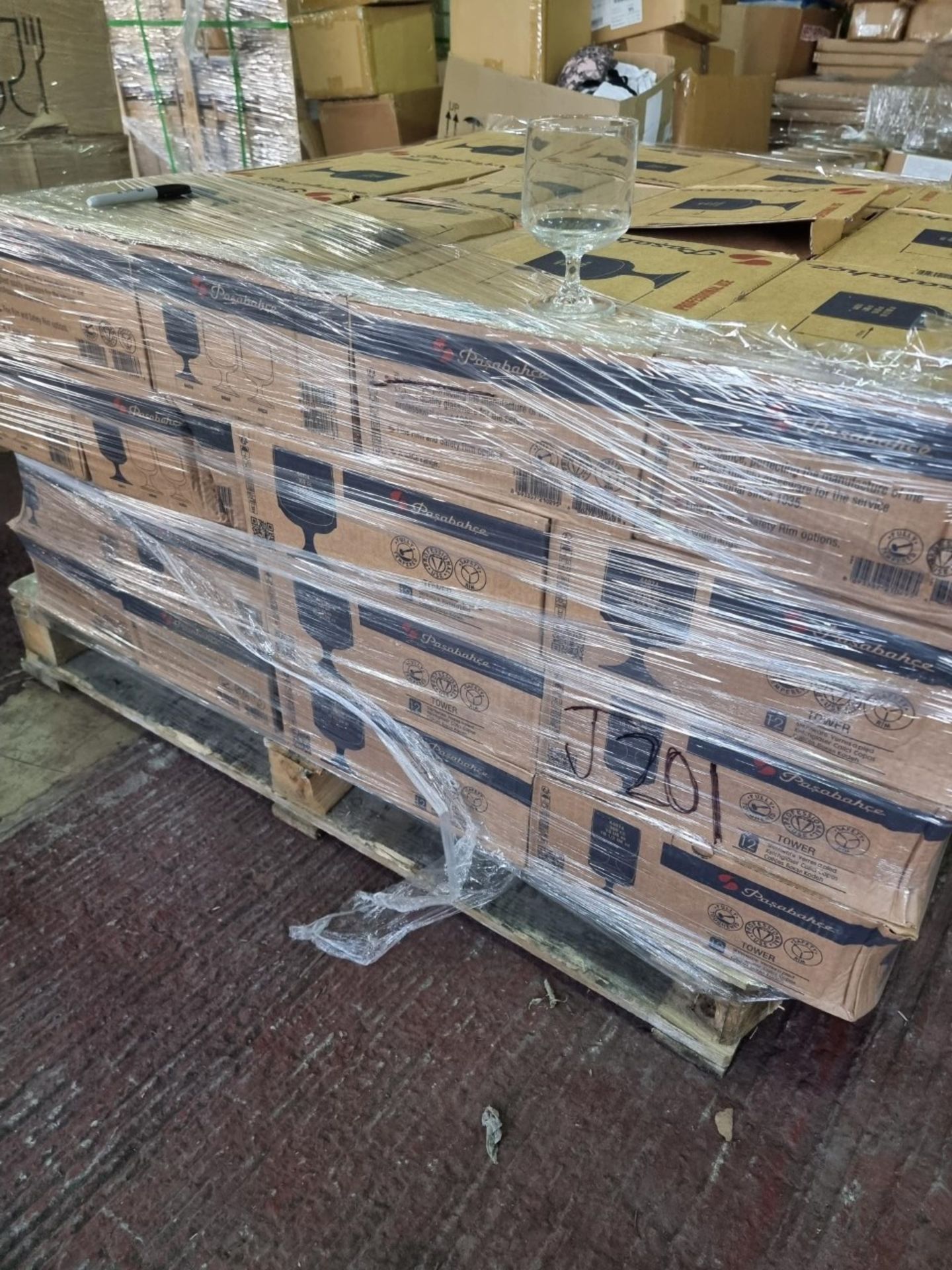 (J201) PALLET TO CONTAIN 576 x PASABAHCE DESERT/ICE CREAM CUPS. ORIGINAL PALLET RRP CIRCA £1,500 ( - Image 2 of 2