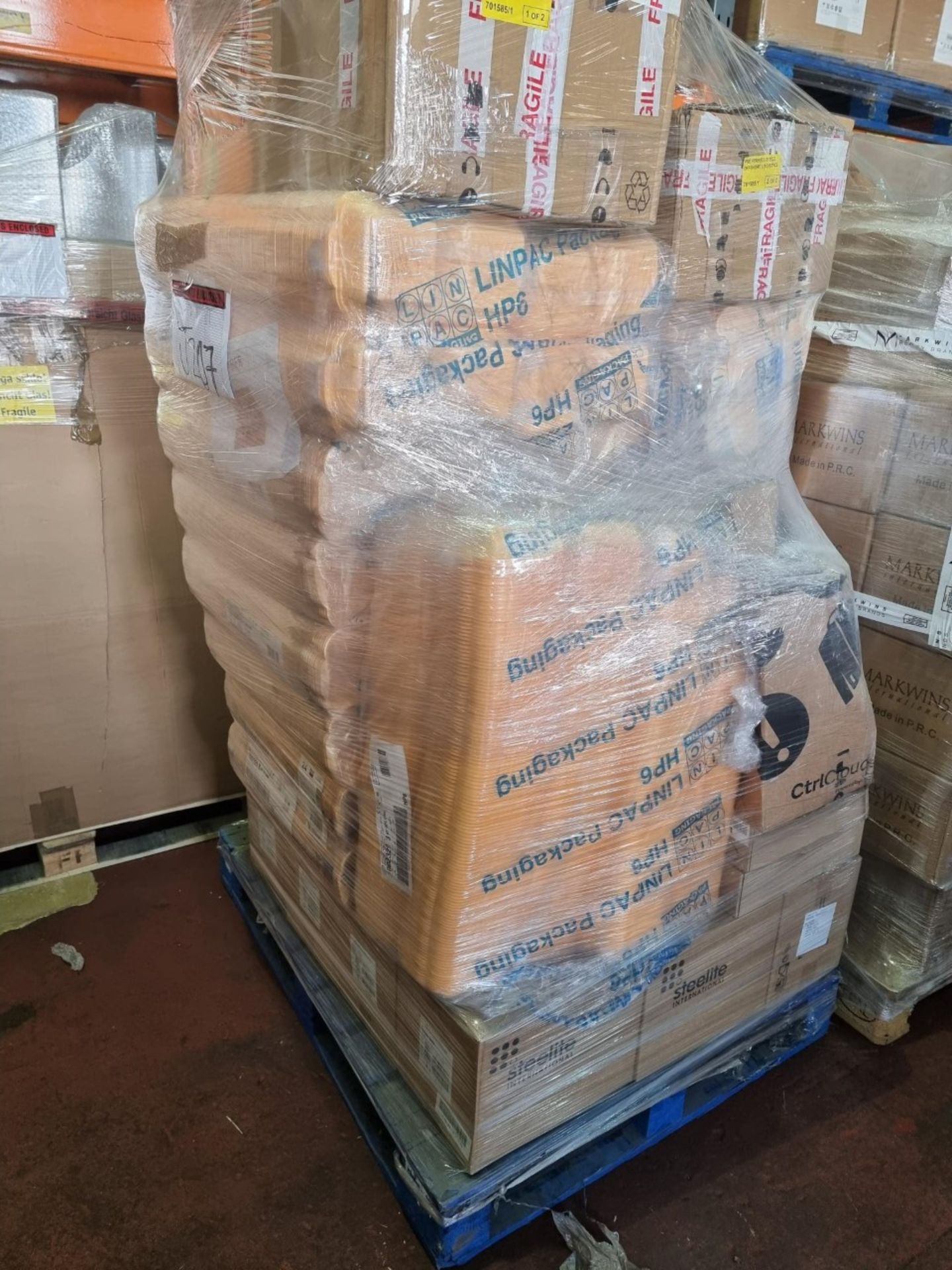 (J207) PALLET TO CONTAIN A LARGE QTY OF VARIOUS ITEMS TO INCLUDE LINPAC TAKEAWAY TRAYS, - Image 2 of 2