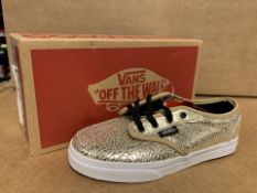 (NO VAT) 2 X BRAND NEW VANS ATWOOD LOW SNEAKERS SIZE i13 (869/23)