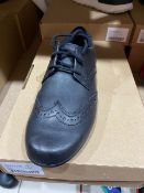 NEW & BOXED CLARKS BLACK SHOE SIZE JUNIOR 3