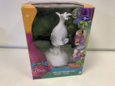 15 X BRAND NEW TROLLS PAINT YOUR OWN MONEY BOX (SOME BOXES MAY HAVE SLIGHT DAMAGE) (412/23)