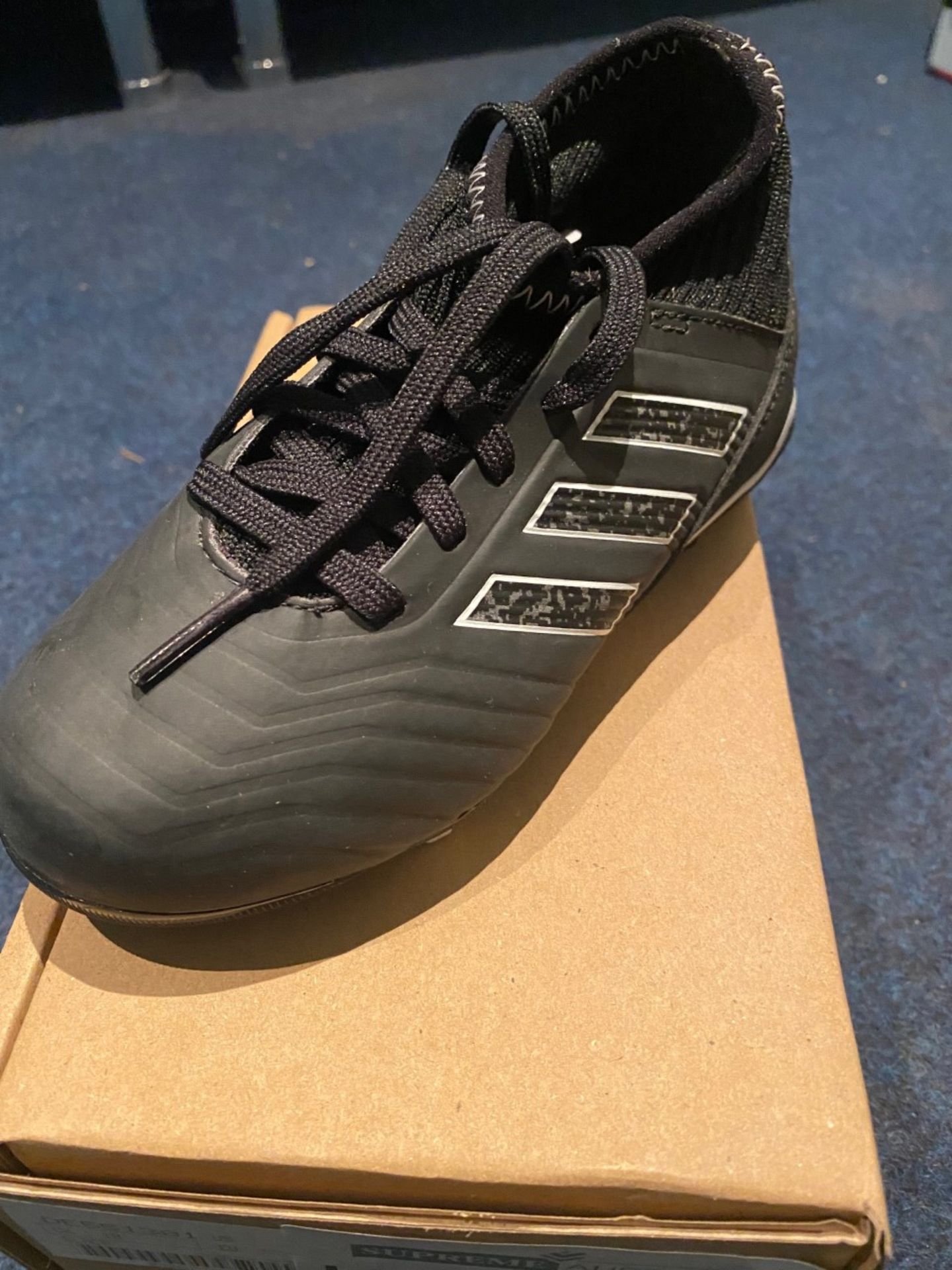 NEW & BOXED BLACK ADIDAS FOOTBALL BOOT SIZE INFANT 10 (204/21) - Image 2 of 2