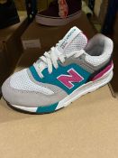 NEW & BOXED NEW BALANCE MULTI COLOUR TRAINER SIZE INFANT 12