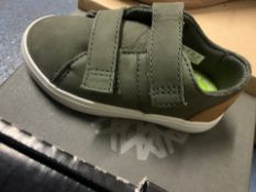 NEW & BOXED TIMBERLAND KHAKI TRAINER SIZE INFANT 6 (309/21)