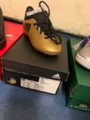 NEW & BOXED ADIDAS BLACK AND GOLD FOOTBALL BOOT SIZE INFANT 11 (325/21)