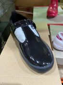 NEW & BOXED KICKERS BLACK PATENT SHOE SIZE JUNIOR 4