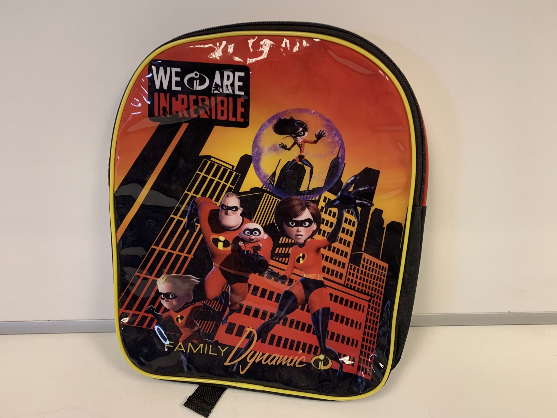 36 X BRAND NEW INCREDIBLES JUNIOR BACKPACKS IN 3 BOXES