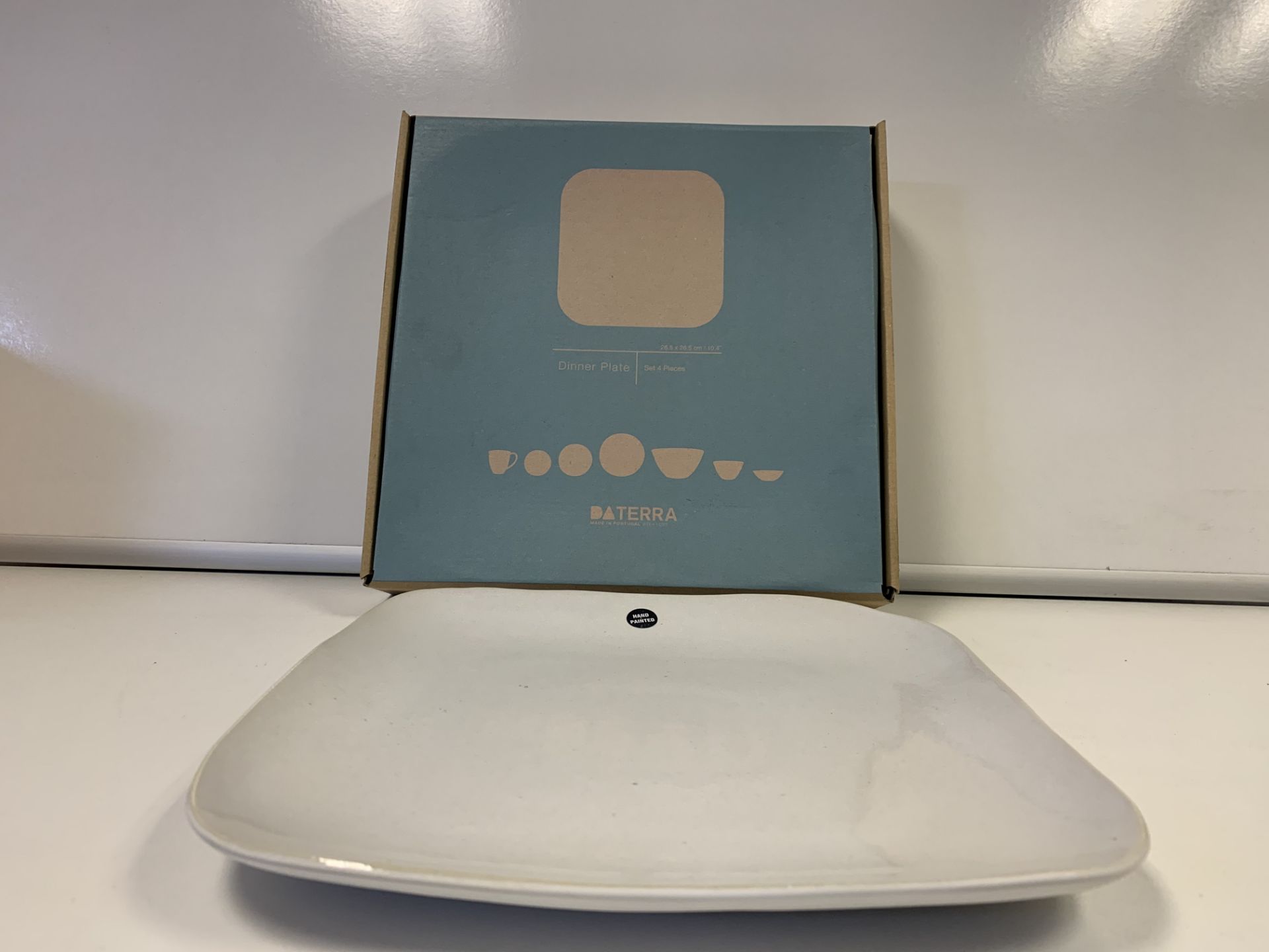 4 X BRAND NEW PACKS OF 4 RETAIL BOXED DA TERRA AMALFI SIRENA DINNER PLATES RRP £85 PER PACK (HAND