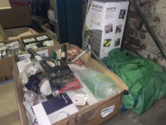 MIXED LOT INCLUDING MITRE TRAINING BIBS, VERVE HAND PUMP SPRAYER, SPEAR AND JACKSON SPEARS , ETC