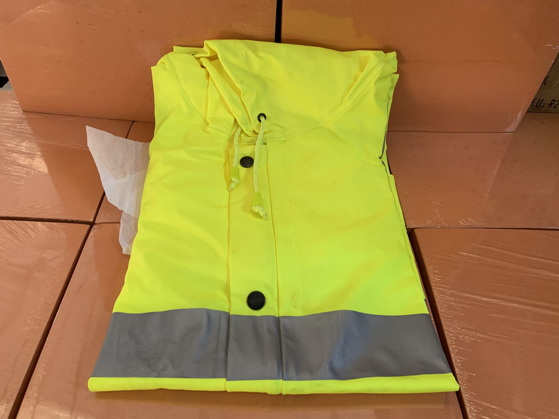 10 X HIGH VIS ALL WEATHER JACKET SIZES MAY VARY