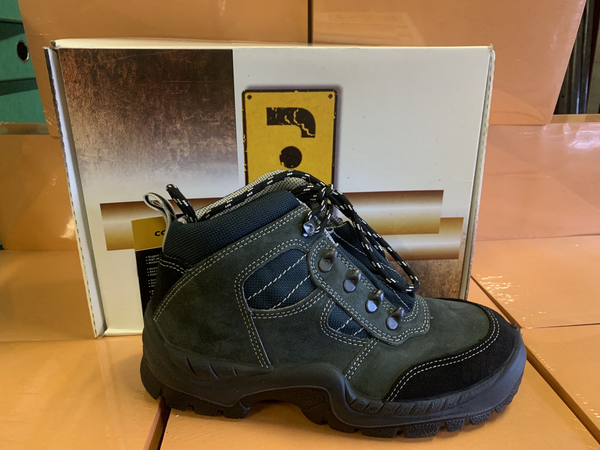 6 X ECJ SAFETY BOOTS SIZE 7