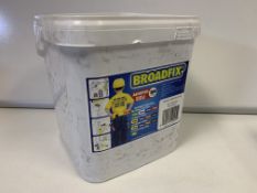 15 x NEW SEALED BOXES OF APPROX. 200 BROADFIX LEVELLING PAILS. RRP £19 PER BOX (APPROX. 4,000