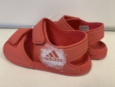 (NO VAT) 10 X BRAND NEW ADIDAS RED SANDALS SIZE i13