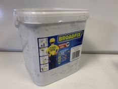 20 x NEW SEALED BOXES OF APPROX. 200 BROADFIX LEVELLING PAILS. RRP £19 PER BOX (APPROX. 4,000