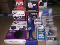 MIXED LOT INCLUDING INDUCTION KITS, DASH BRIGHT, MOBILE PHONE HOLDERS ETC