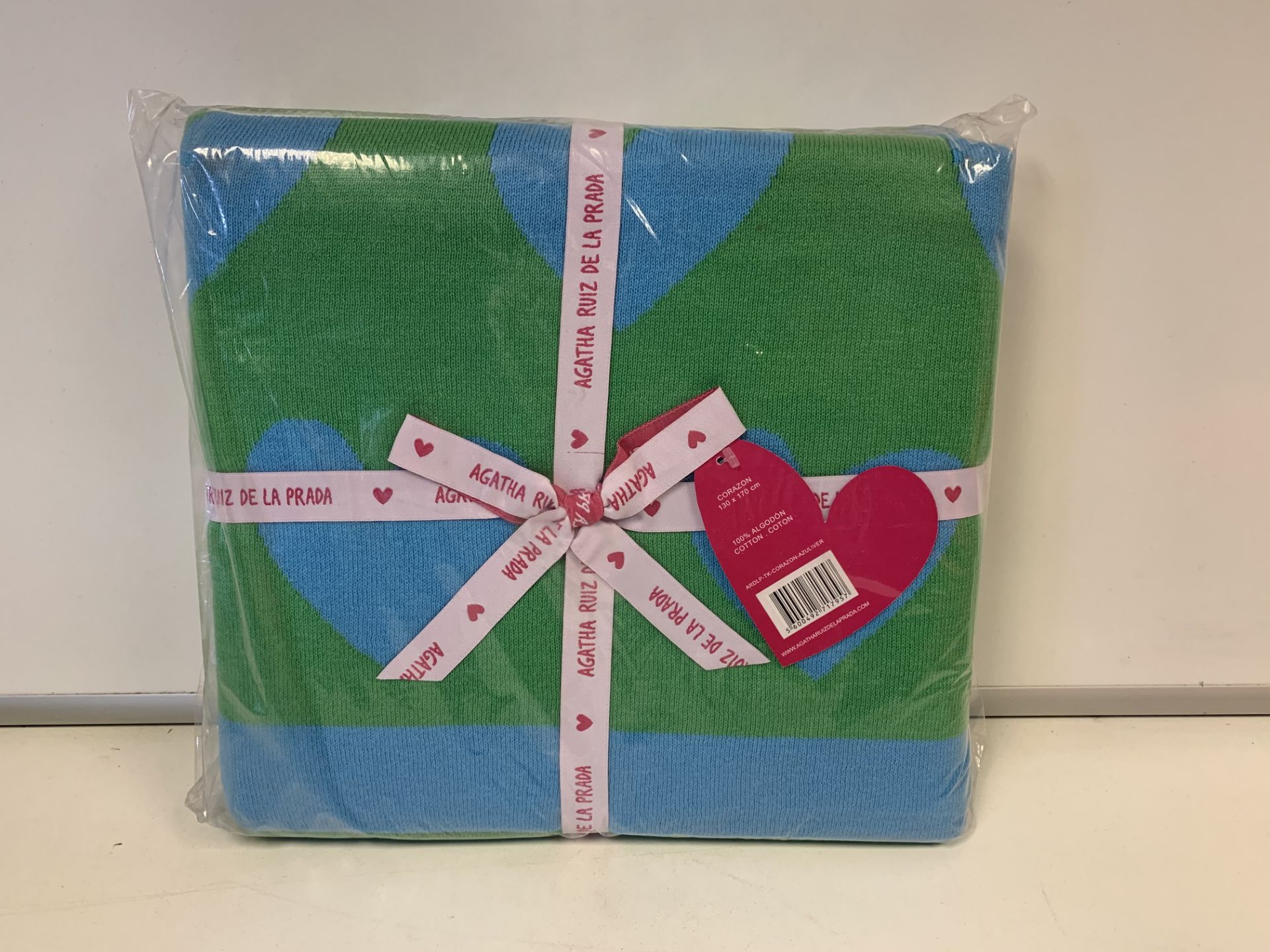 8 X BRAND NEW AGATHA RUIZ DE LA PRADA CORAZON AZUL VERDE THROW 130 X 170CM RRP £60 EACH