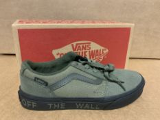 (NO VAT) 3 X BRAND NEW CHILDRENS VANS CHAPMAN STRIPE TRAINERS SIZE J3