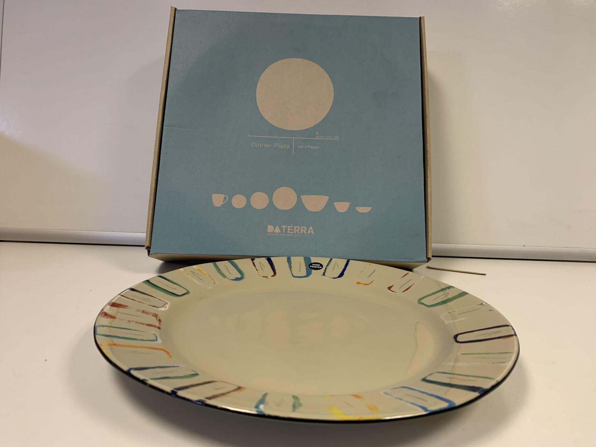 4 X BRAND NEW PACKS OF 4 RETAIL BOXED DA TERRA VRINDAVAN DINNER PLATES RRP £85 PER PACK (HAND