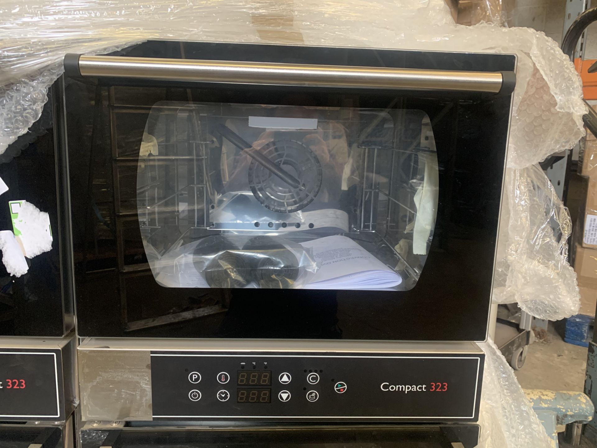 BRAND NEW 3T DIGITAL 323 COMPACT OVEN 342 X 242