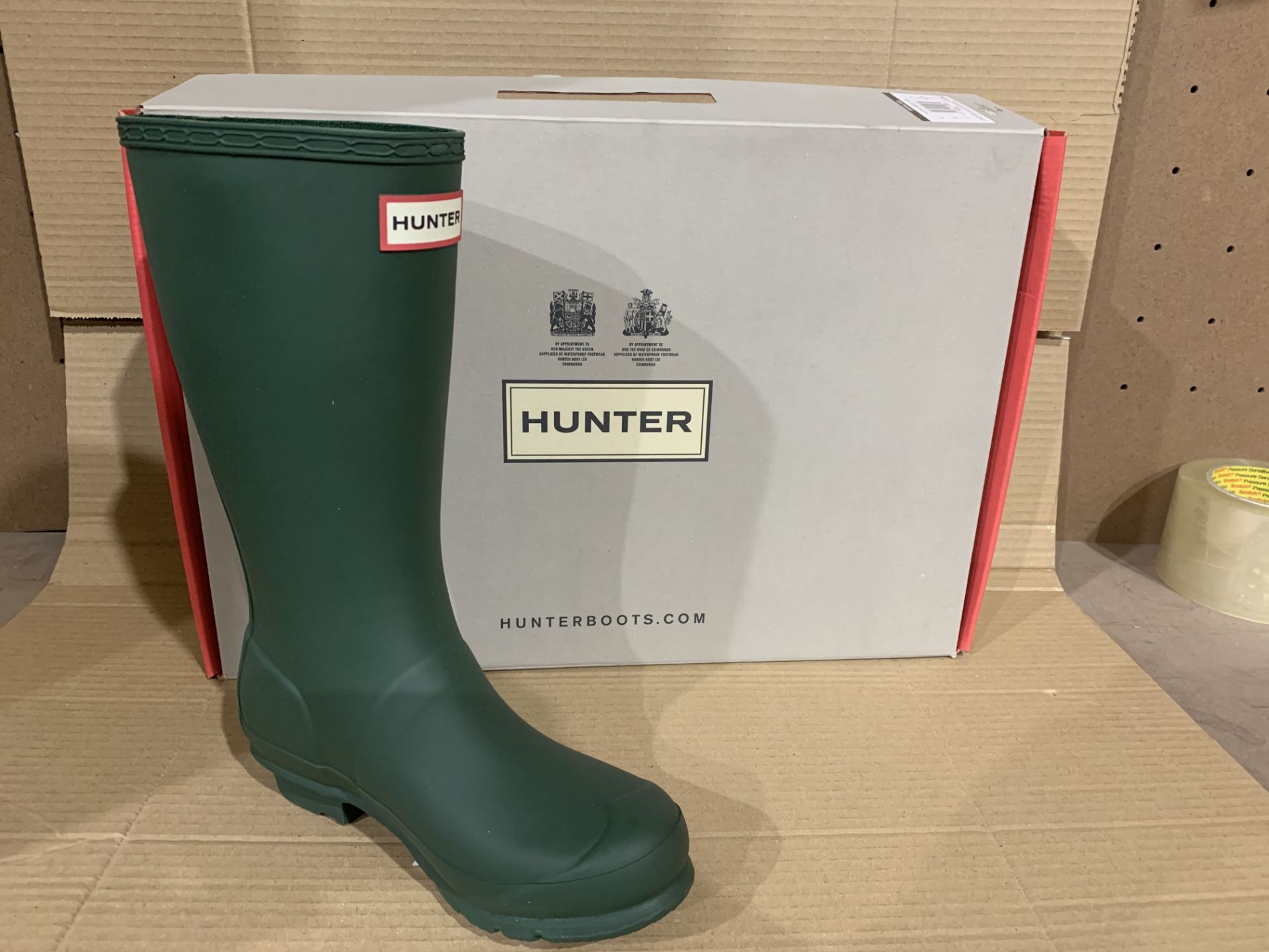 (NO VAT) NEW BOXED PAIR OF HUNTERS ORIGINAL GREEN SIZE UK 2