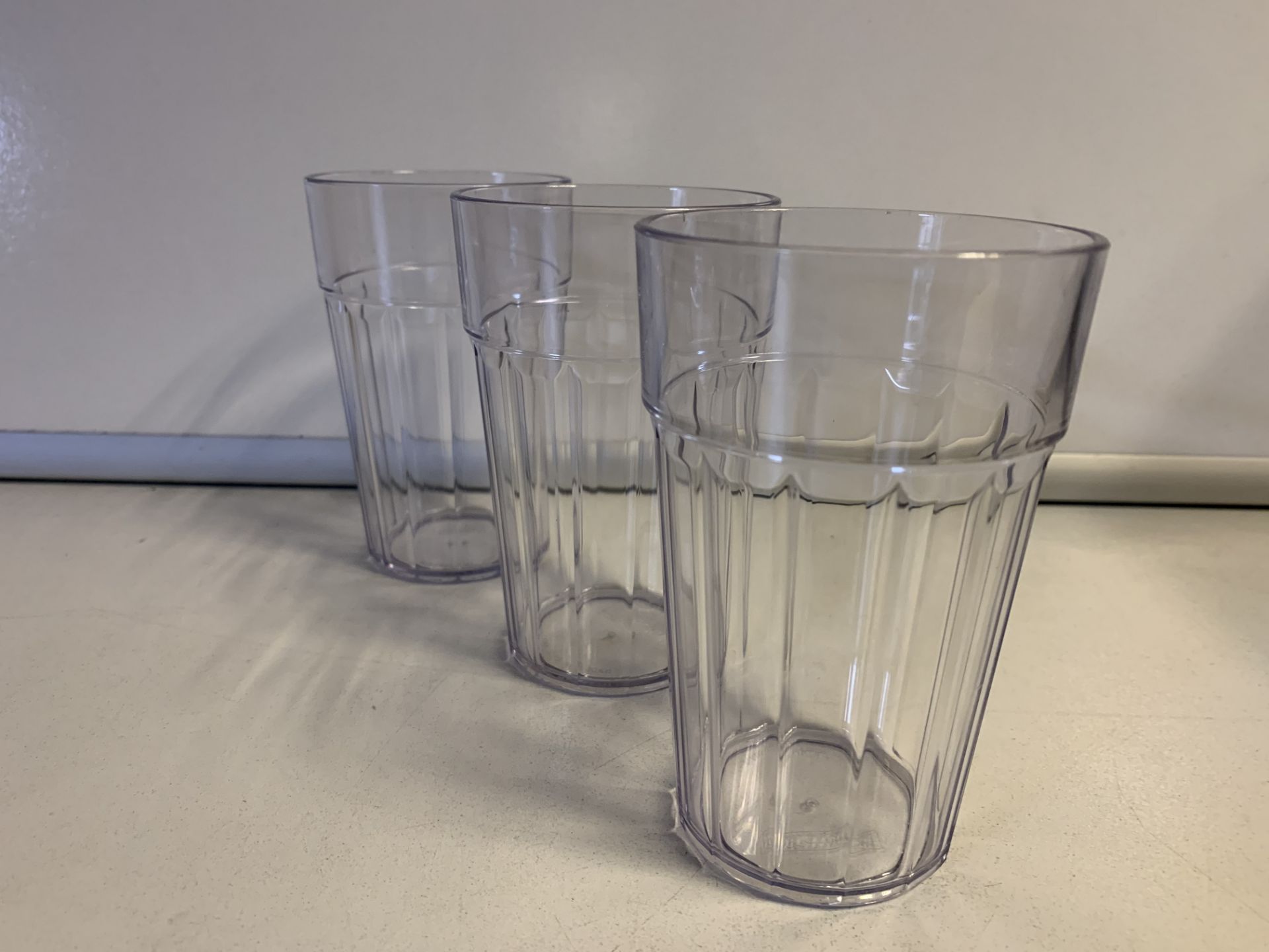 720 X BRAND NEW 0.285LTR CLEAR FLUTED TUMBLERS
