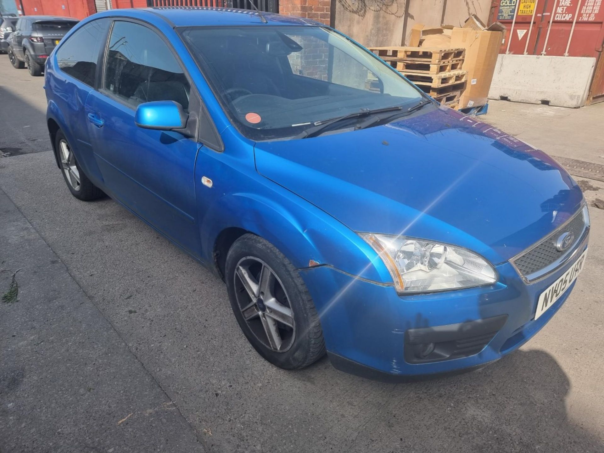 NV05 UTR FORD FOCUS PETROL TITANIUM. MILEAGE 112179. MOT valid until28 September 2021 - Image 4 of 5