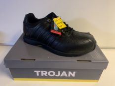 8 X BRAND NEW BOXED TROJAN SAFETY TRAINERS BLACK SIZE 11