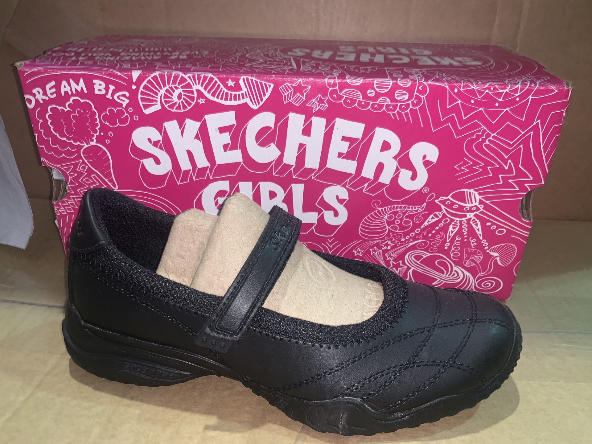 (NO VAT) 5 x NEW BOXED PAIRS OF SKETCHERS GIRLD BLACK POUTY SHOES. SIZE UK 2